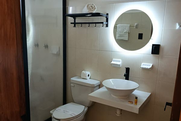 suite 11